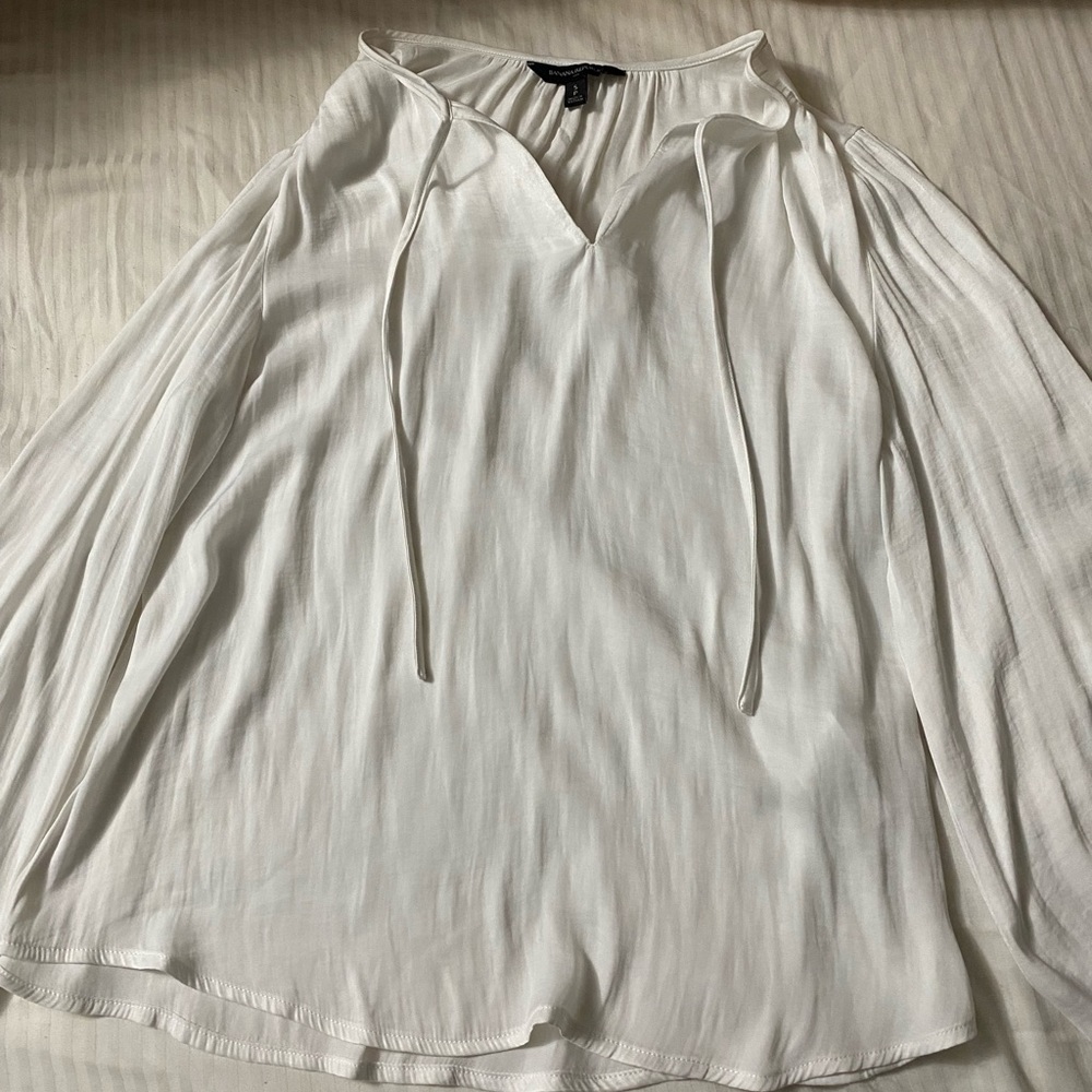 Never Worn Banana Republic Flowy Shirt